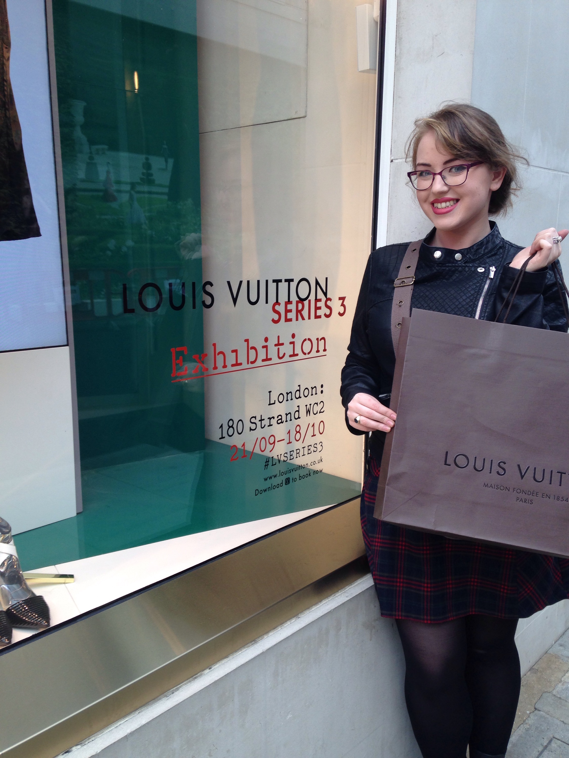 LOUIS VUITTON SPEEDY 25 - STILL WORTH BUYING? Review and First Impressions!  